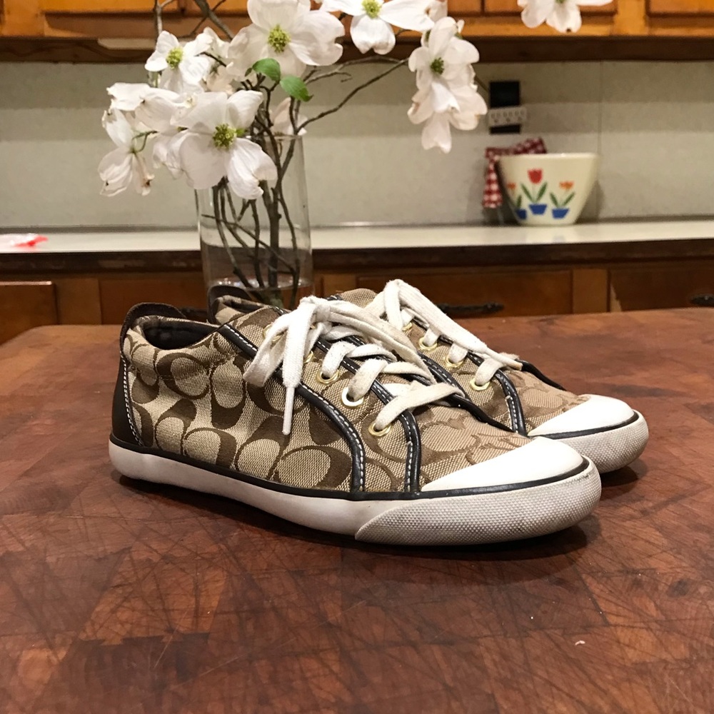EUC Coach Barrett sneakers